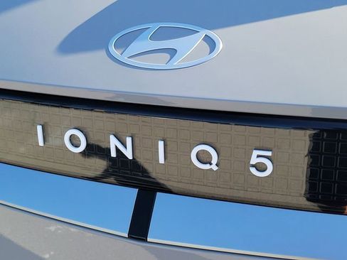 New 2026 Hyundai Ioniq 5 SEL image 23