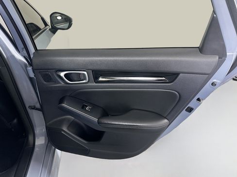 Used 2022 Honda Civic Touring image 29