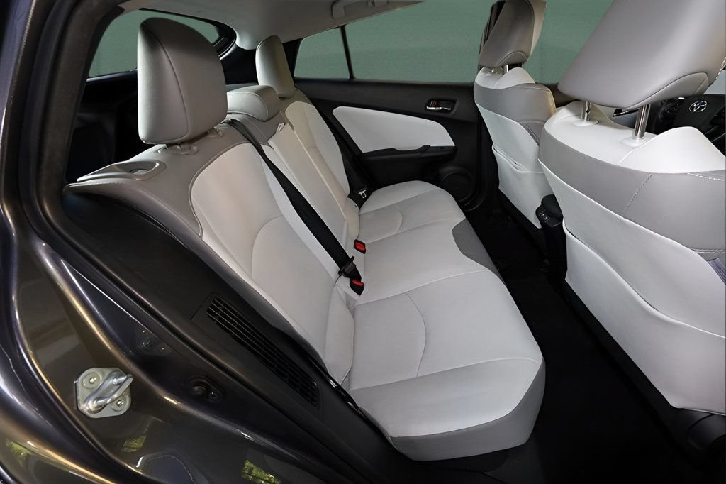 Used 2020 Toyota Prius Prime XLE FWD image 16