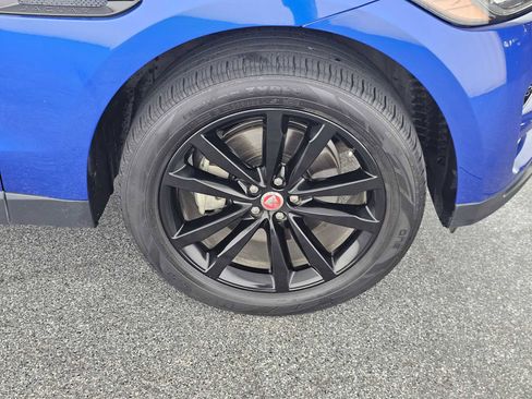 Used 2019 Jaguar F-PACE Prestige image 9