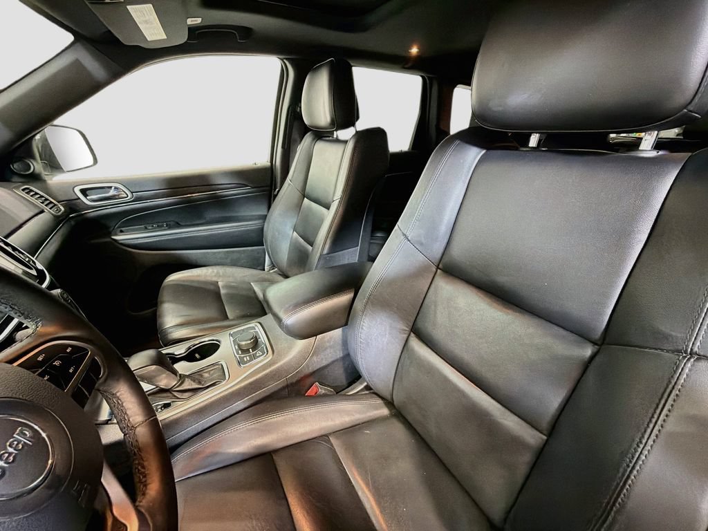 Used 2020 Jeep Grand Cherokee Limited AWD/4WD image 21