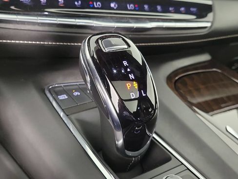 Used 2023 Cadillac Escalade Premium Luxury Platinum w/ LPO, Floor Liner Package AWD/4WD image 30