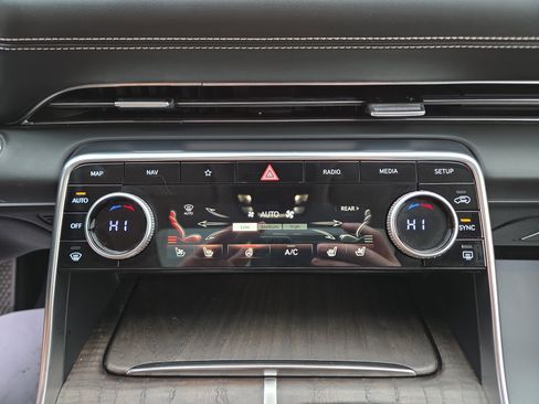 Used 2024 Genesis GV80 3.5T image 28