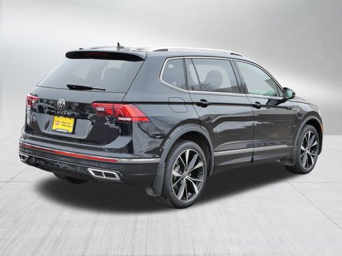 Certified 2022 Volkswagen Tiguan SEL R-Line image 7