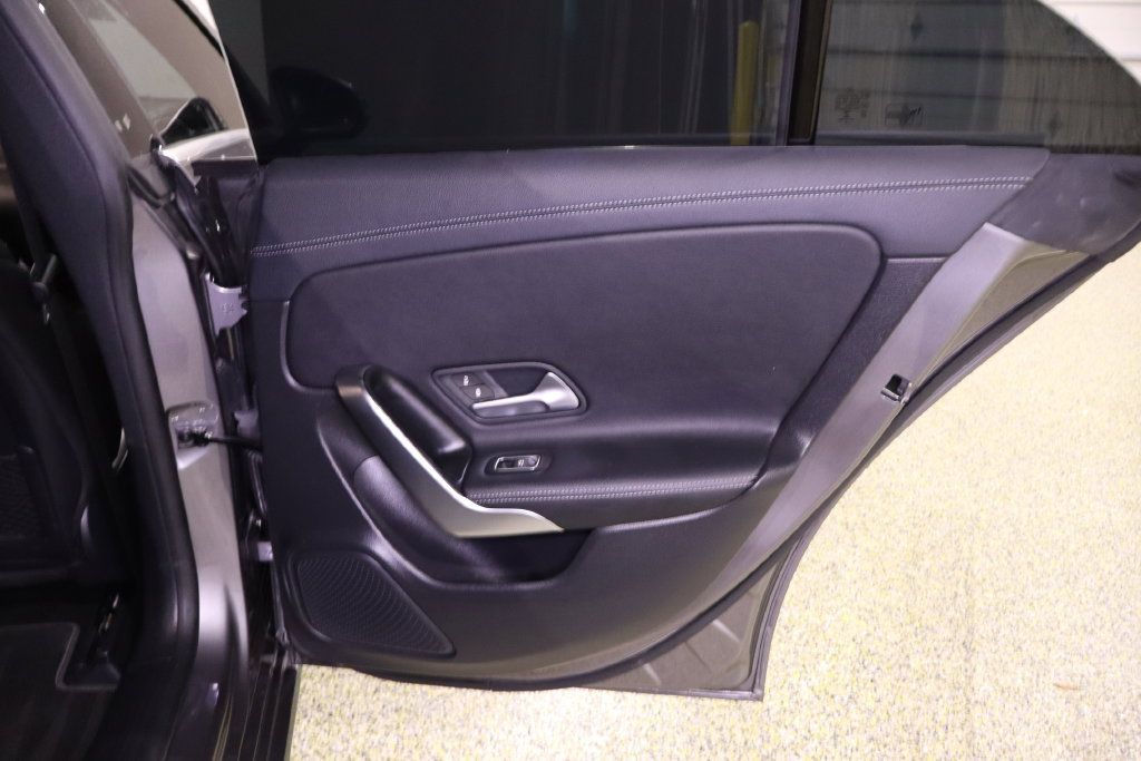 Used 2020 Mercedes-Benz CLA 250 image 39