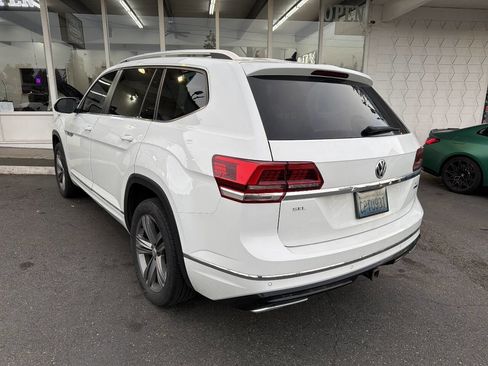 Used 2019 Volkswagen Atlas SEL R-Line AWD/4WD image 2