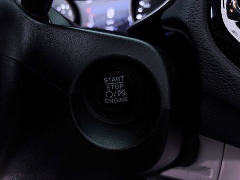 Used 2018 Jeep Compass Limited AWD/4WD image 24
