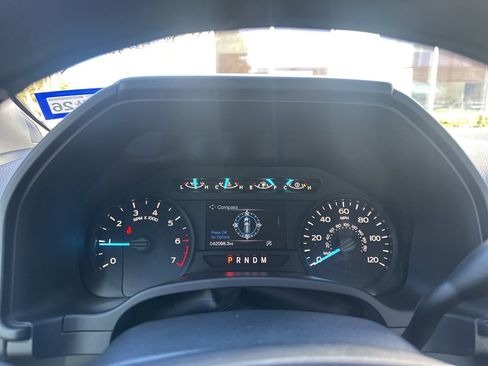 Used 2018 Ford F150 XL w/ Equipment Group 101A Mid image 7