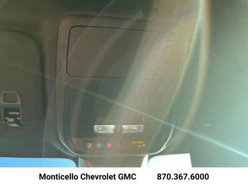 New 2026 Chevrolet Equinox LT w/ LPO, Floor Liner Package image 23