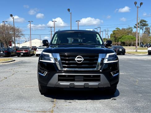 Used 2023 Nissan Armada SL image 2