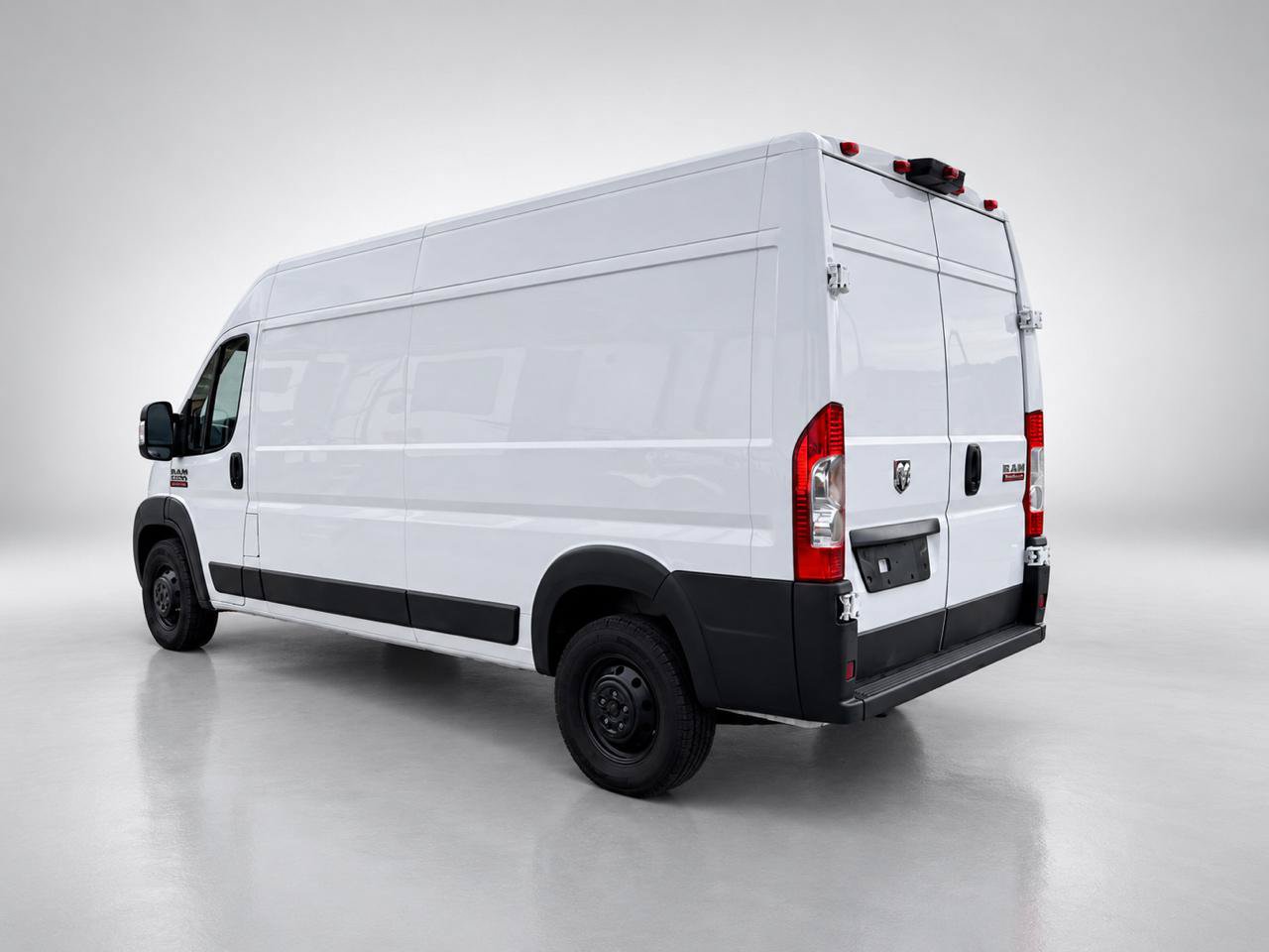 Used 2019 RAM ProMaster 2500 FWD image 3