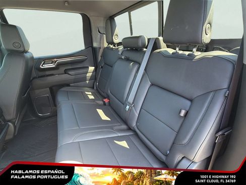 Used 2024 Chevrolet Silverado 1500 LT Trail Boss w/ LT Trail Boss Premium Package AWD/4WD image 26