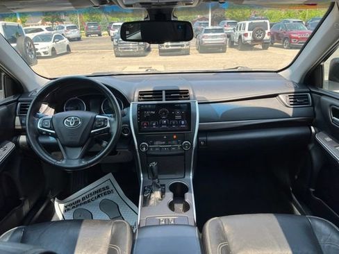 Used 2015 Toyota Camry XLE w/ Advanced Technology Package FWD image 13
