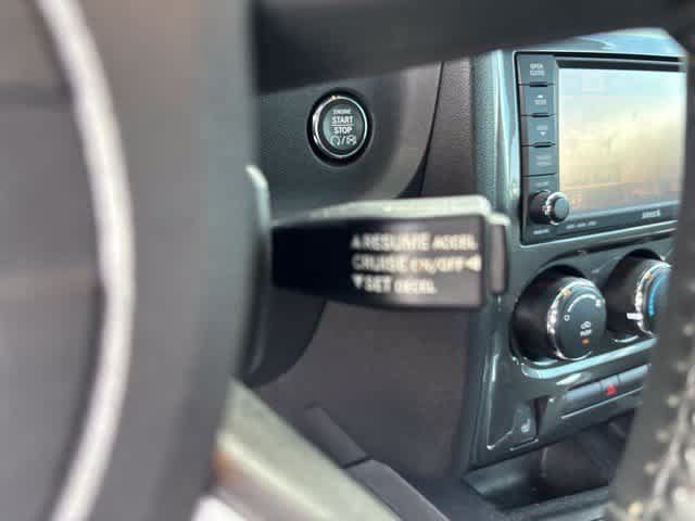 Used 2009 Dodge Challenger R/T RWD image 14