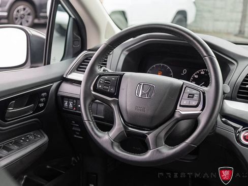 Used 2025 Honda Odyssey Touring image 39