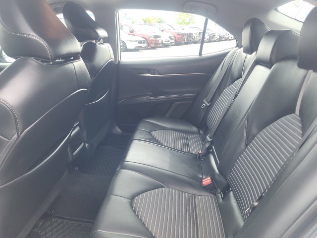 Used 2024 Toyota Camry SE FWD image 11