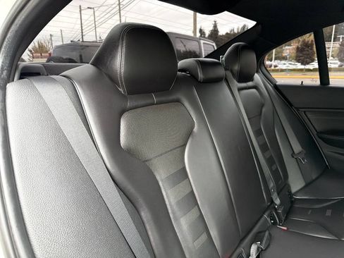 Used 2015 BMW M3 RWD image 29