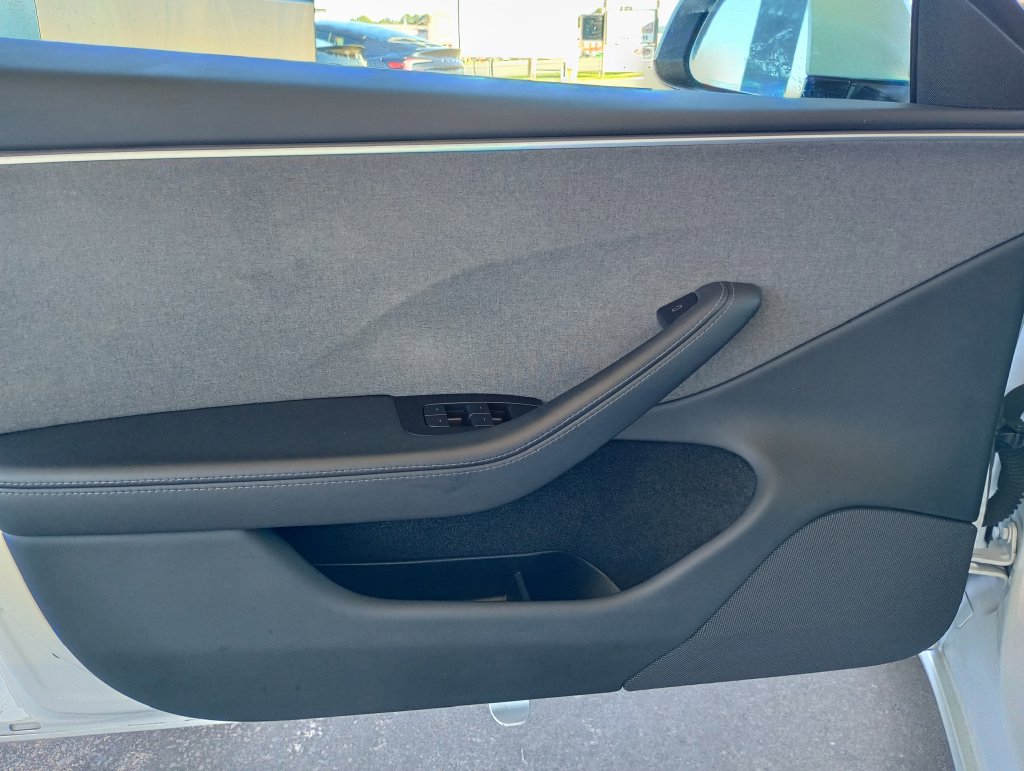 Used 2025 Tesla Model 3 Long Range RWD image 13