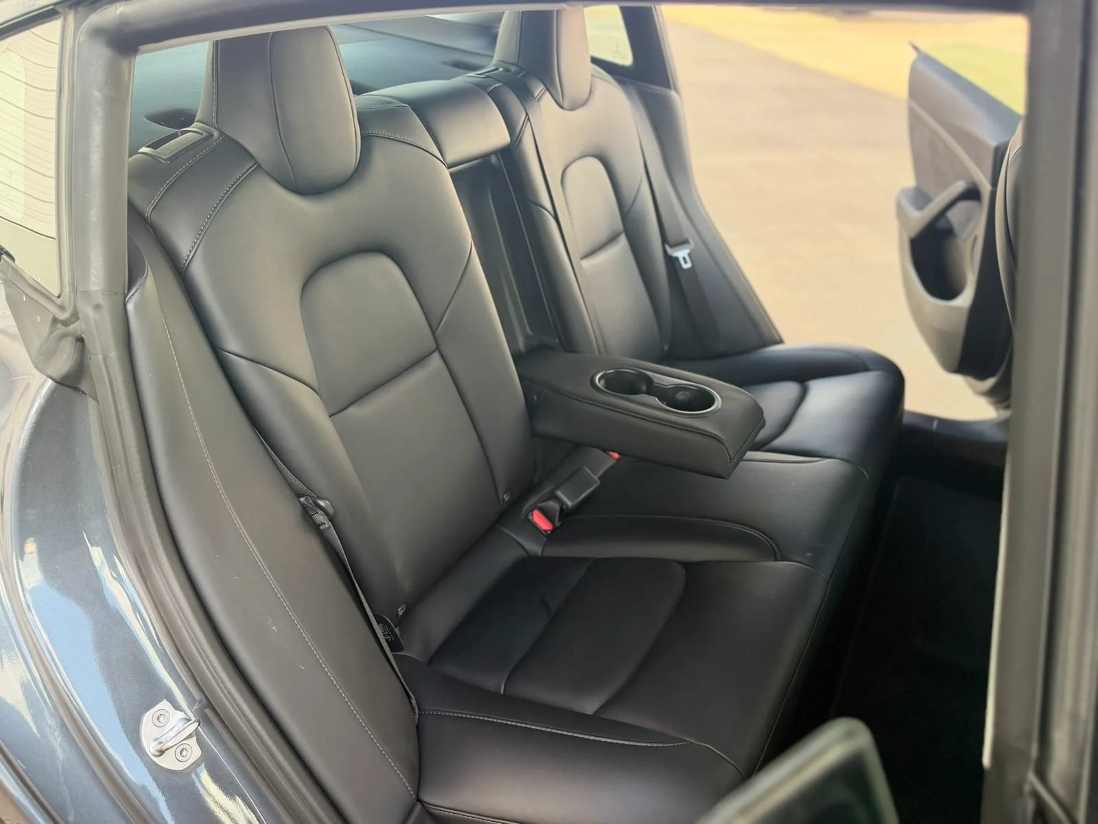 Used 2022 Tesla Model 3 Long Range AWD/4WD image 23