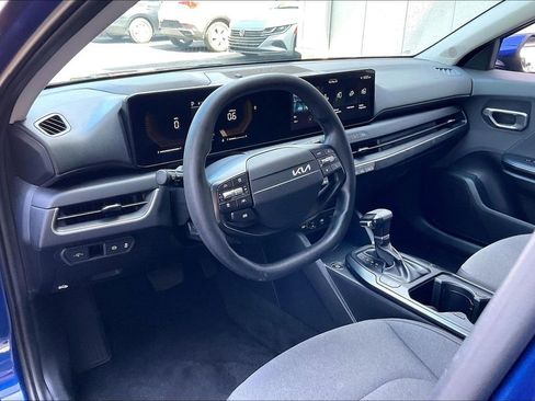 Used 2025 Kia K4 FWD image 4