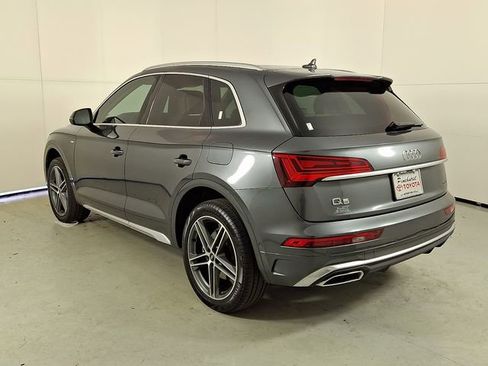 Used 2024 Audi Q5 e Prestige w/ Prestige Package image 4