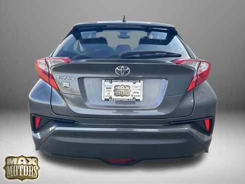 Used 2018 Toyota C-HR XLE image 7