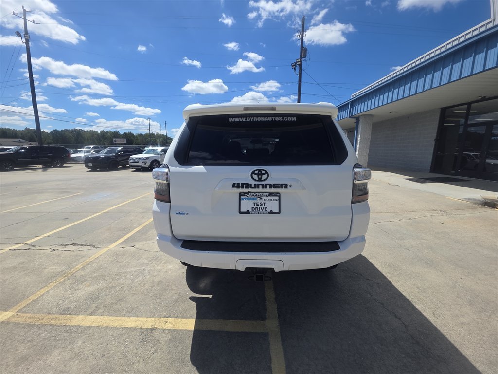 Used 2015 Toyota 4Runner SR5 Premium AWD/4WD image 3