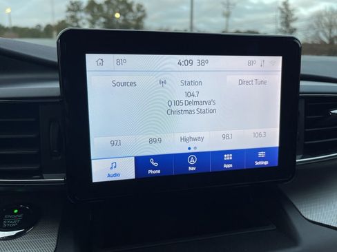 Used 2020 Ford Explorer XLT w/ Equipment Group 202A image 10