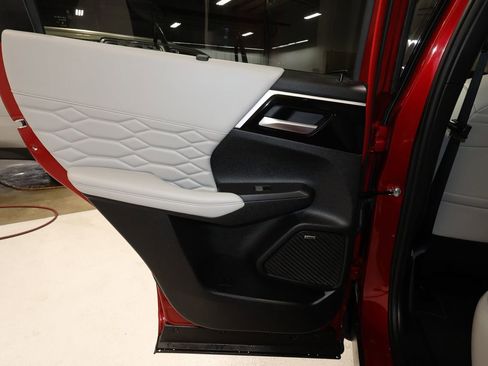 Used 2025 Mitsubishi Outlander SEL FWD image 21