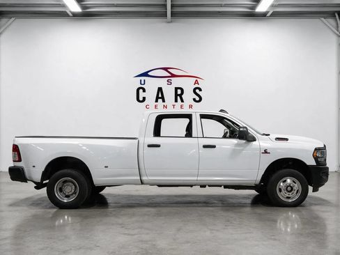 Used 2023 RAM 3500 Tradesman AWD/4WD image 7