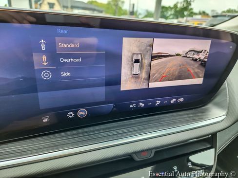 Certified 2024 Buick Envision Preferred AWD/4WD image 14