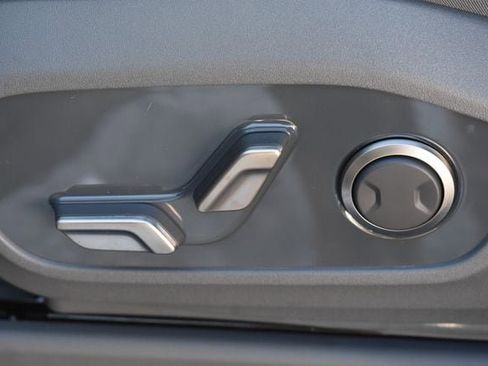 New 2026 Kia EV9 Light image 24