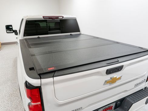 Used 2024 Chevrolet Silverado 2500 High Country w/ High Country Premium Package image 11