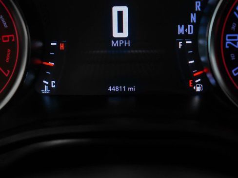 Used 2018 Dodge Challenger R/T w/ Sound Group image 17