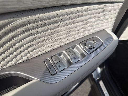 Used 2025 Hyundai Palisade Calligraphy AWD/4WD image 13