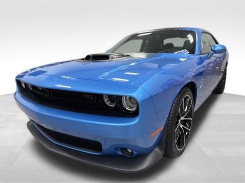 Used 2016 Dodge Challenger R/T Scat Pack image 3