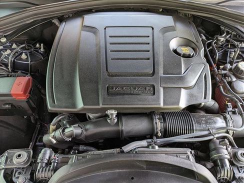 Certified 2025 Jaguar F-PACE R-Dynamic S image 24