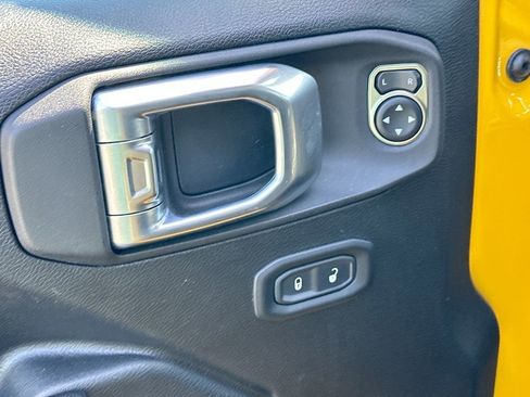 Used 2021 Jeep Wrangler Unlimited Sport AWD/4WD image 18