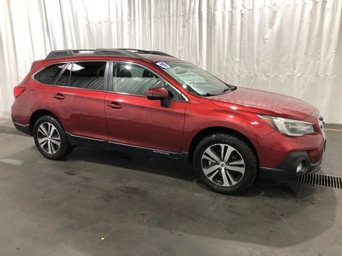 Used 2019 Subaru Outback 2.5i Limited AWD/4WD image 2