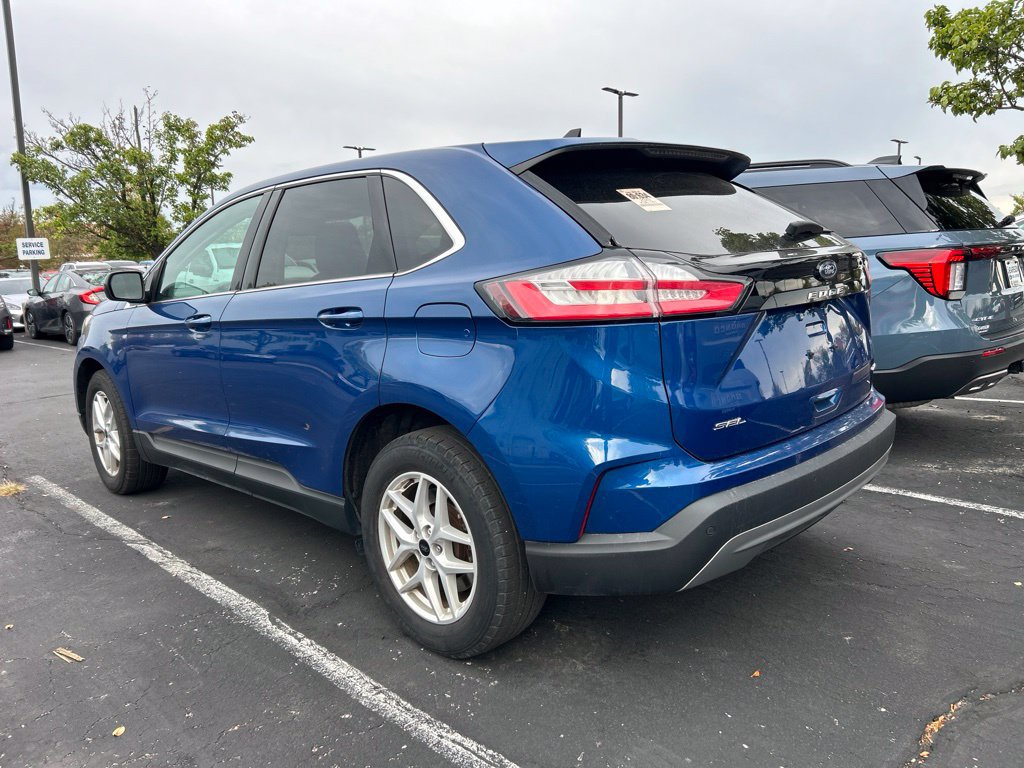 Used 2023 Ford Edge SEL w/ Convenience Package AWD/4WD image 4