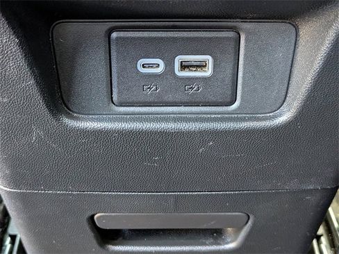 Certified 2024 Cadillac XT6 Premium Luxury w/ Platinum Package image 15