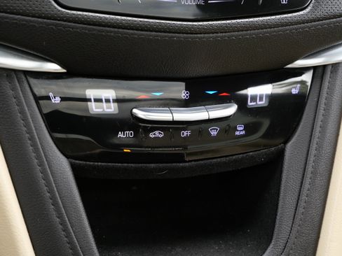 Used 2019 Cadillac XT5 Luxury AWD/4WD image 23