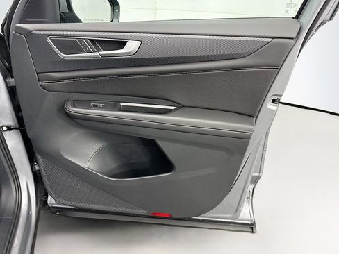 New 2026 Volkswagen Atlas Cross Sport SEL image 24