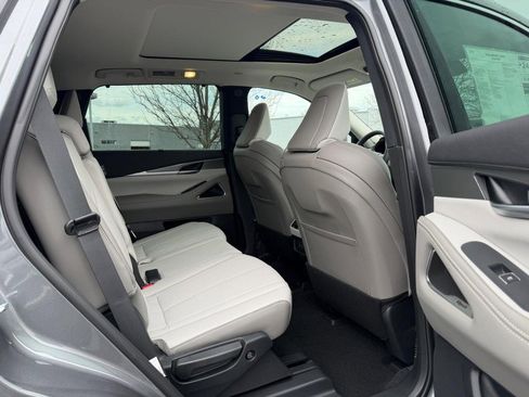 New 2026 INFINITI QX60 Luxe w/ Cargo Package image 6