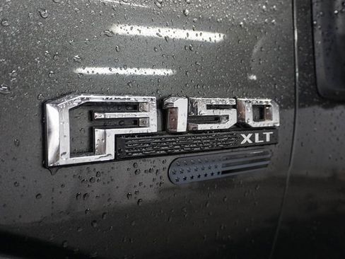 Used 2017 Ford F150 XLT image 4