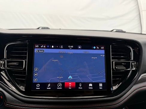 Used 2025 Dodge Durango GT AWD/4WD image 36