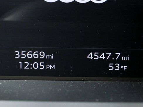 Certified 2023 Audi e-tron S Prestige w/ Prestige Package image 9