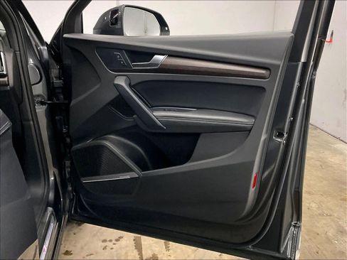 Certified 2023 Audi Q5 2.0T Premium Plus w/ Premium Plus Package image 24