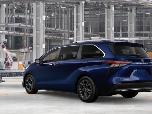 New 2026 Toyota Sienna Platinum image 6