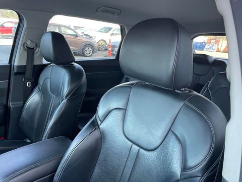 Used 2022 Kia Sorento S image 24